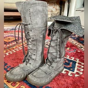 UGG Women’s Somaya Lace Up Tall Moccasin Grey Suede & Twill Boots Size US 7